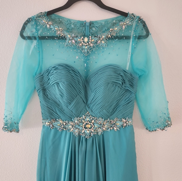 NWT Atelier Clarisse Aquamarine Beaded Chiffon Gown. Size 3/4 - Picture 3 of 8